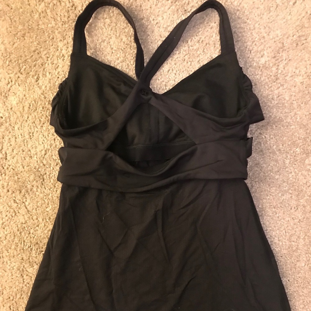Lululemon tank - Picture 2 of 3